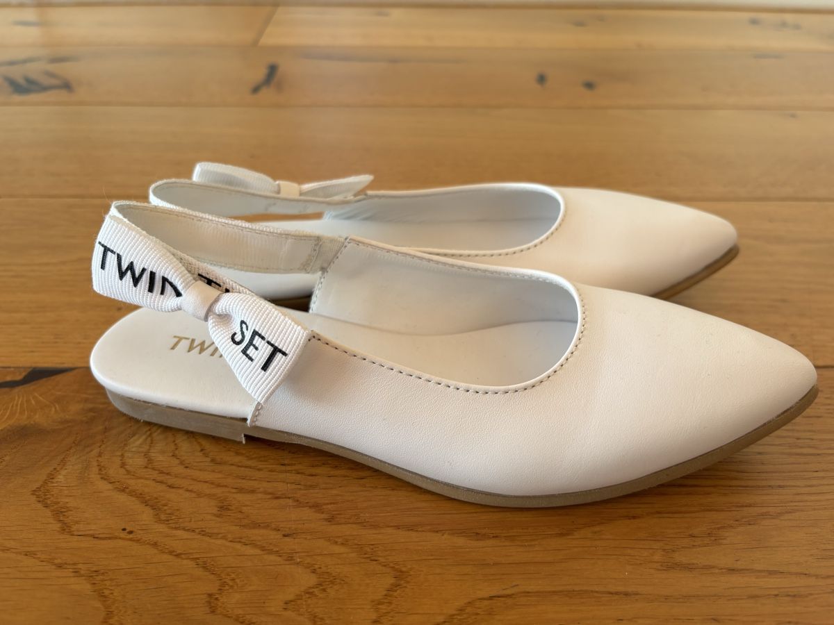 Twinset Schuhe für Mädchen: Weisse Slingpumps von Twinset, Gr.33 – Gebraucht aus Estavayer-le-Lac von constance-esta