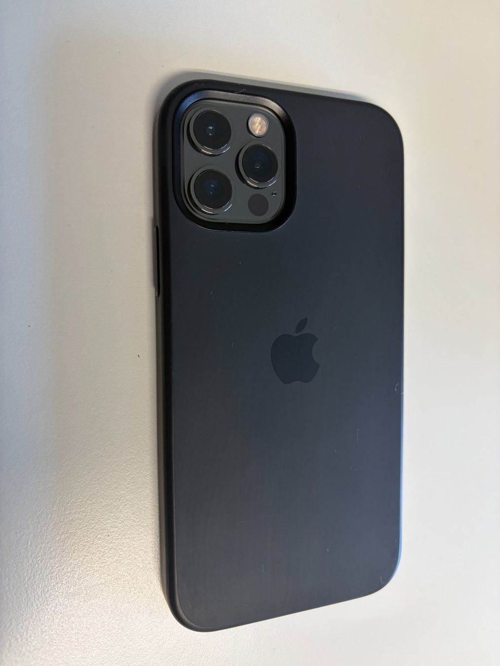 Apple Telefoni cellulari / Smartphones: iPhone 12 Pro, Graphite, 256GB in TOP ZUSTAND – Usato da Frauenfeld venduto da Qcase 1