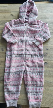 Warmer Overall Schlafanzug Kinder pink Grösse 98/104