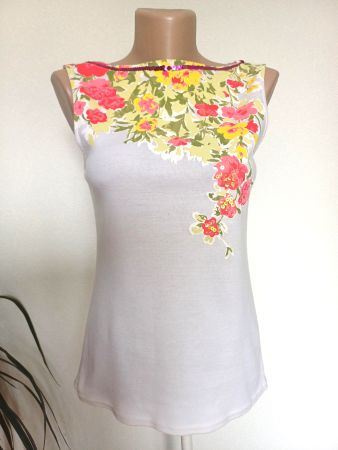 Top floral BENETTON– Taille L