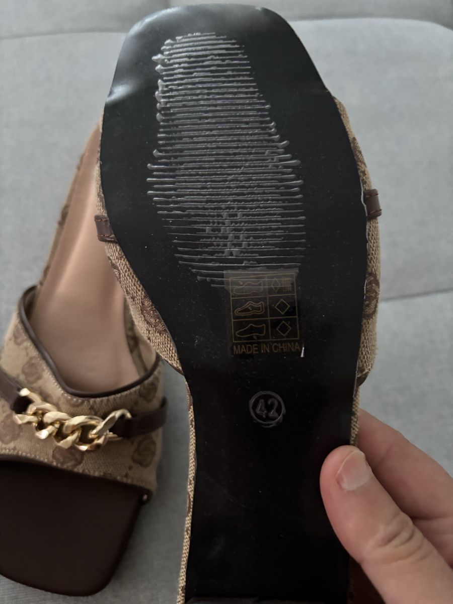 Scarpe da donna: Chaussures marrons taille 42 mais Cv pour taille 40 – Nuovo (secondo la descrizione) da Brügg BE venduto da rah_mqh8 3