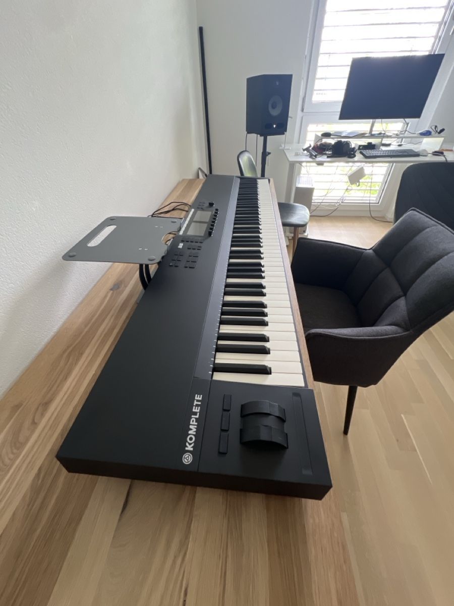 Native Instruments Musikinstrumente: Native Instruments Komplete Kontrol s88 – Gebraucht aus Arbon von ali_ydn6