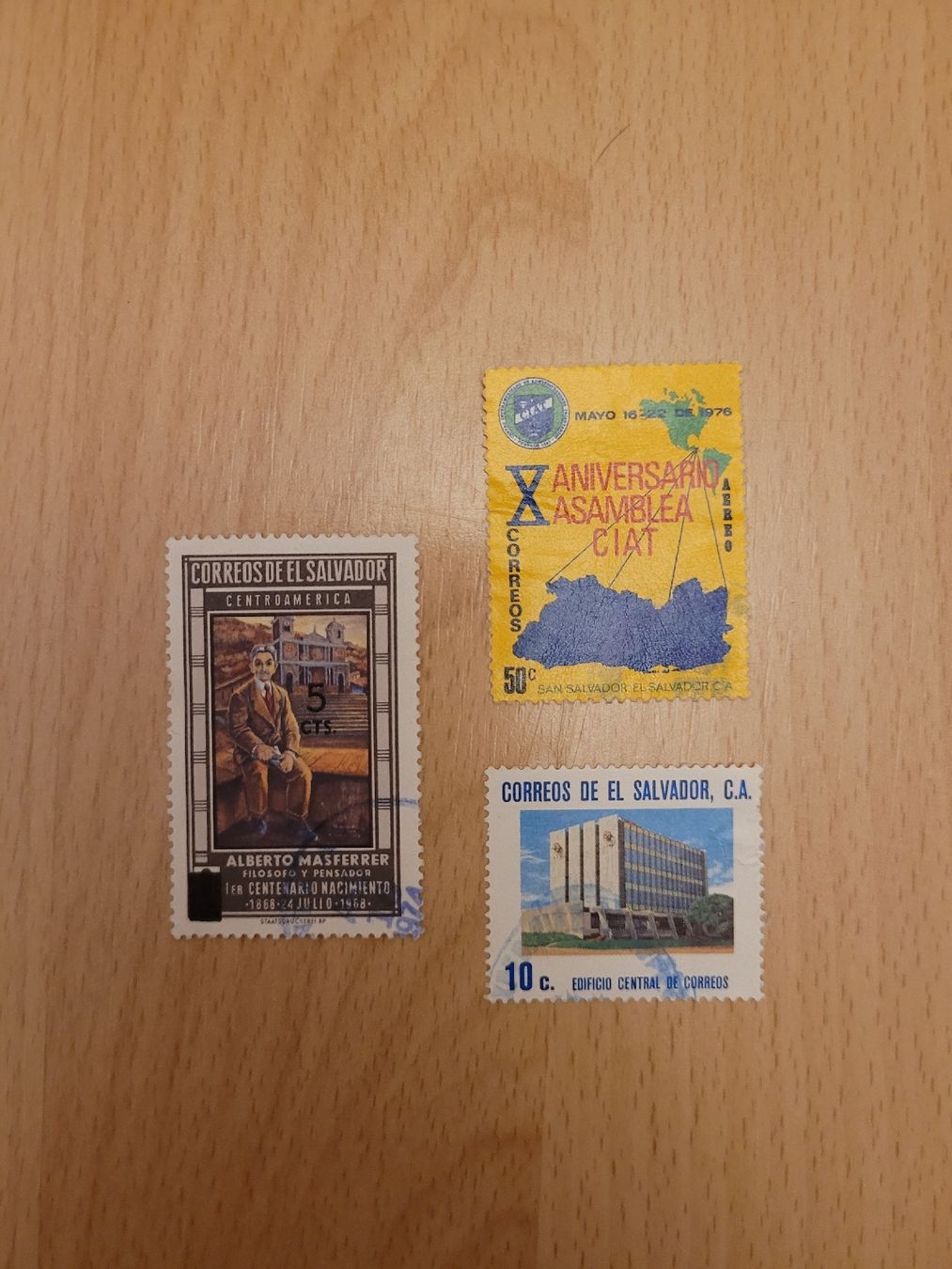 Tous les timbres: Briefmarken el Salvador – D'occasion à Inwil par Flower2325