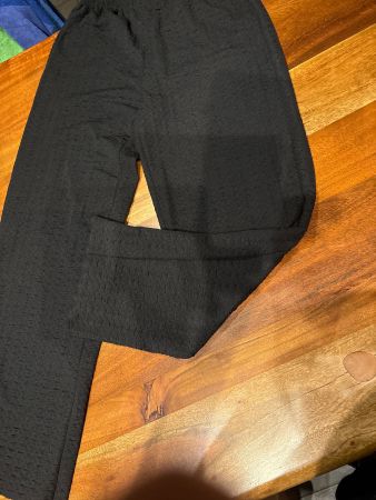 Schwarze Hose, Grösse 36 - bequem !