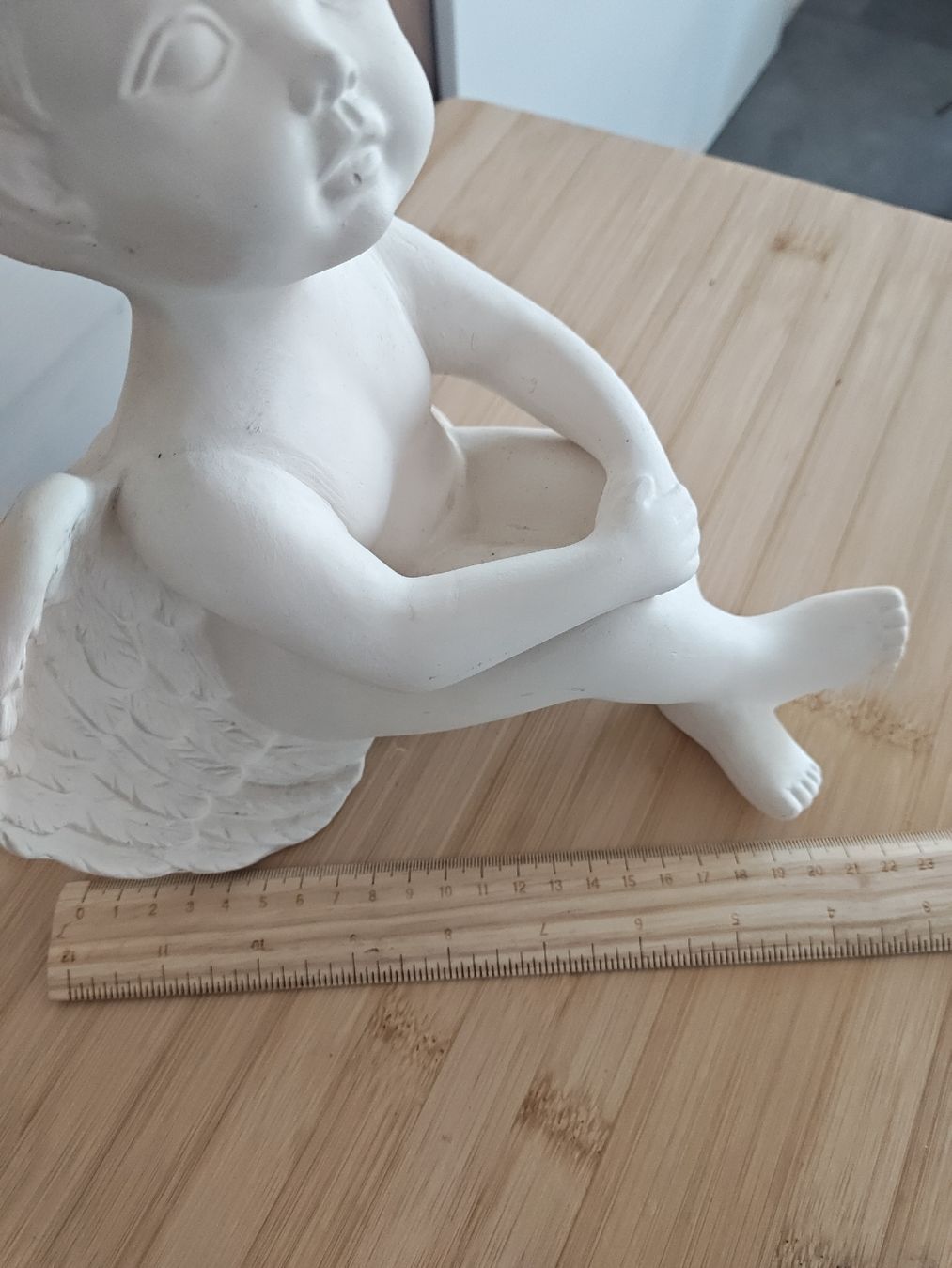 Statuette: Engel Figur weiss sitzend Keramik  – Usato da Feldbach venduto da Lizze 5