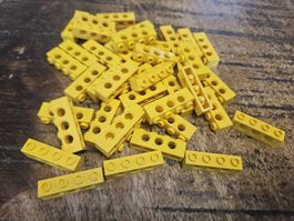 lego 3701 lot de 40 pièces Yellow Technic, Brick 1 x 4