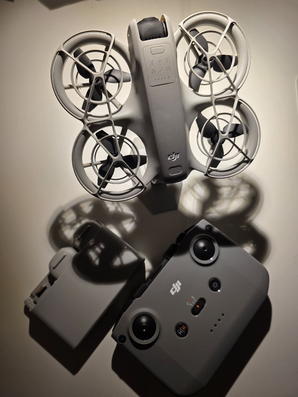 DJI RC Modellbau: DJI Neo Fly More Combo – Neu (gemäss Beschreibung) aus Jens von tra_da87