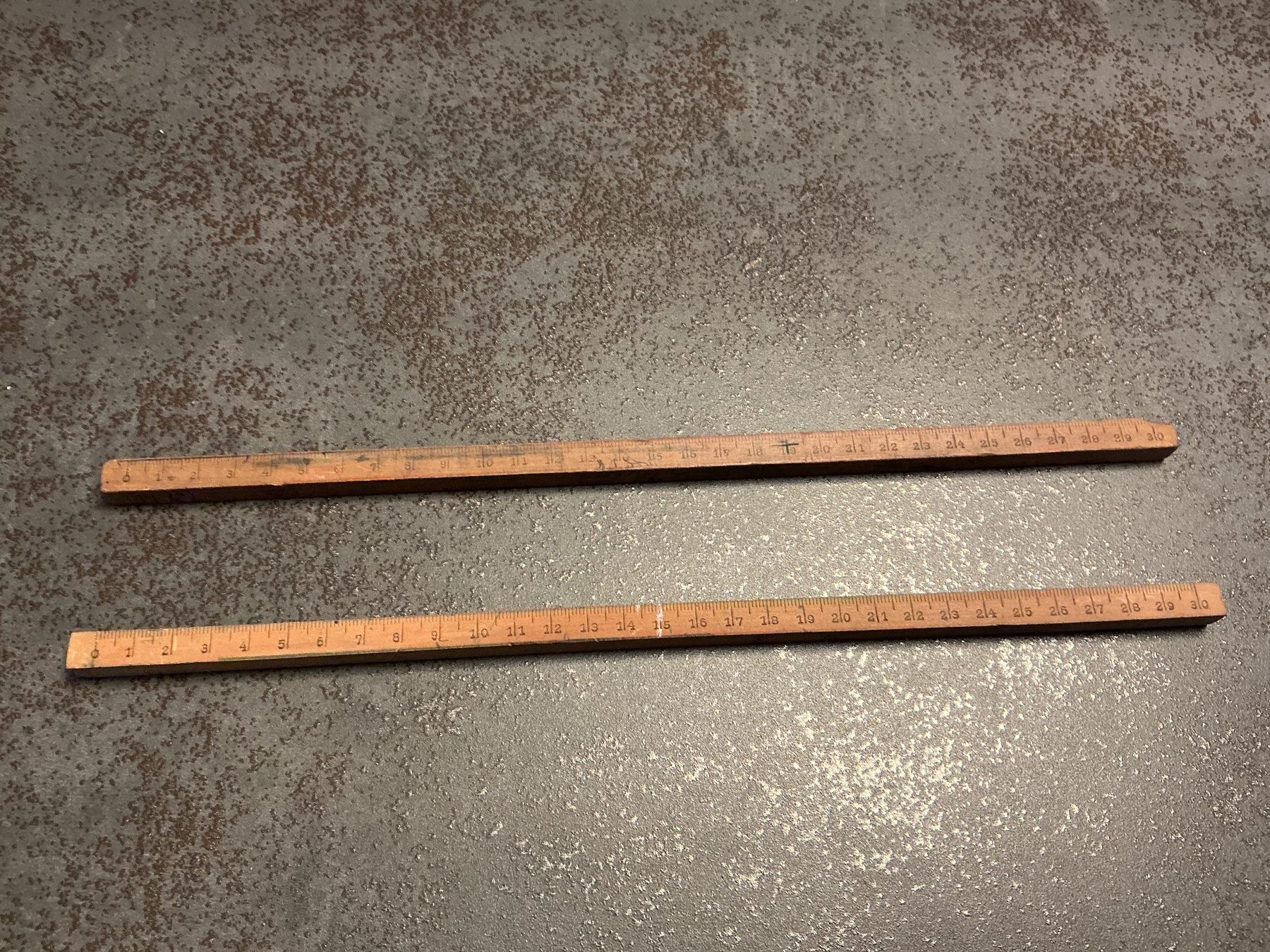 Altro in Scrittura & Disegno: Holz Lineal antik – Usato da Horw venduto da adler65
