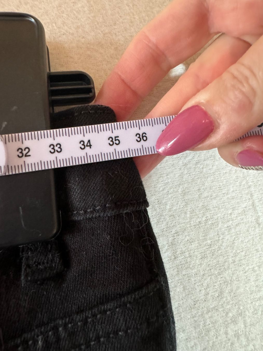 Primark Jeans: schwarze Jeans von Primark Gr. 38 – Usato da Grosswangen venduto da second_hand_dress 5