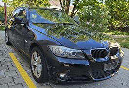 BMW 320i Touring E91