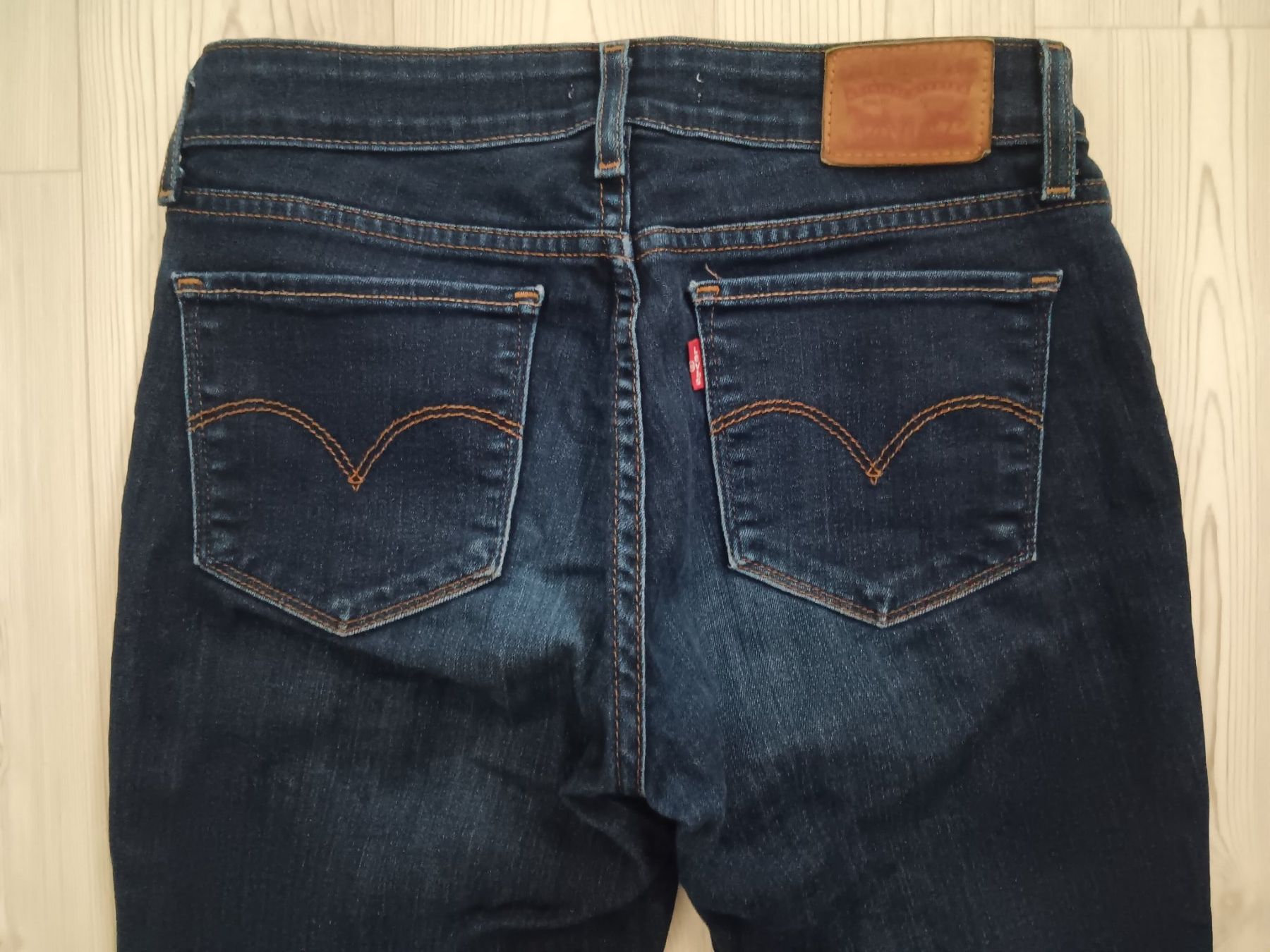 Levi's Jeans: LEVIS 711 Jeans SKINNY taille / Grosse 26 – Usato da Cossonay-ville venduto da Super-Price-Quality 6