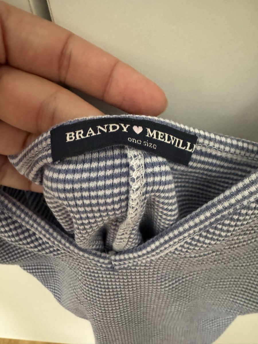 Brandy Melville Top: Top Brandy Melville – Usato da Meyrin venduto da mai_pl7s 1