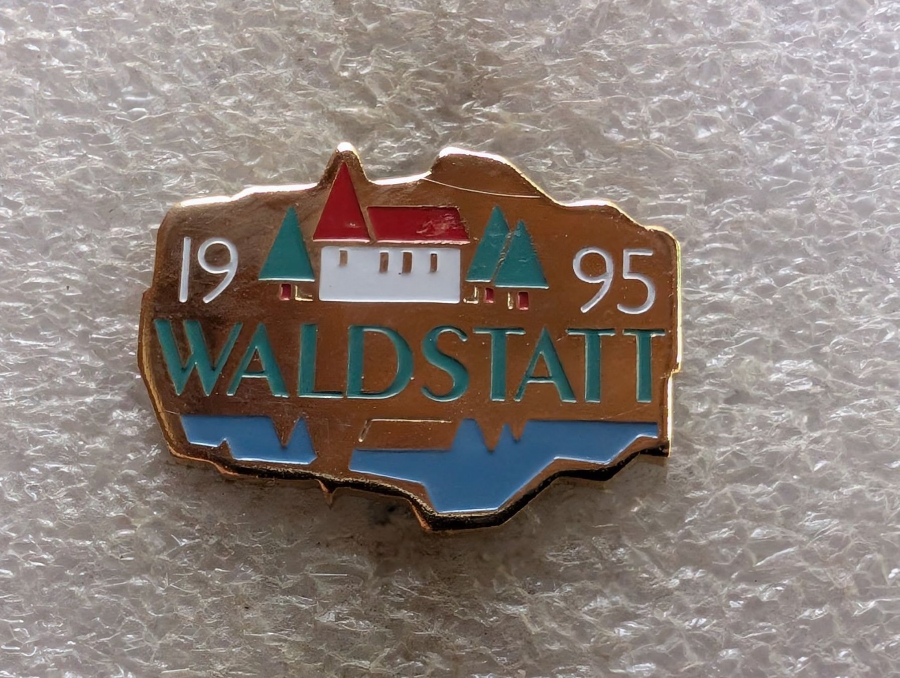 Plaquettes & Badges: Ansteckpin 209: Waldstadt – D'occasion à Oppligen par Pin-Fall-Shop