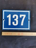 Nummernschild 137, Hausnummer Schild 137