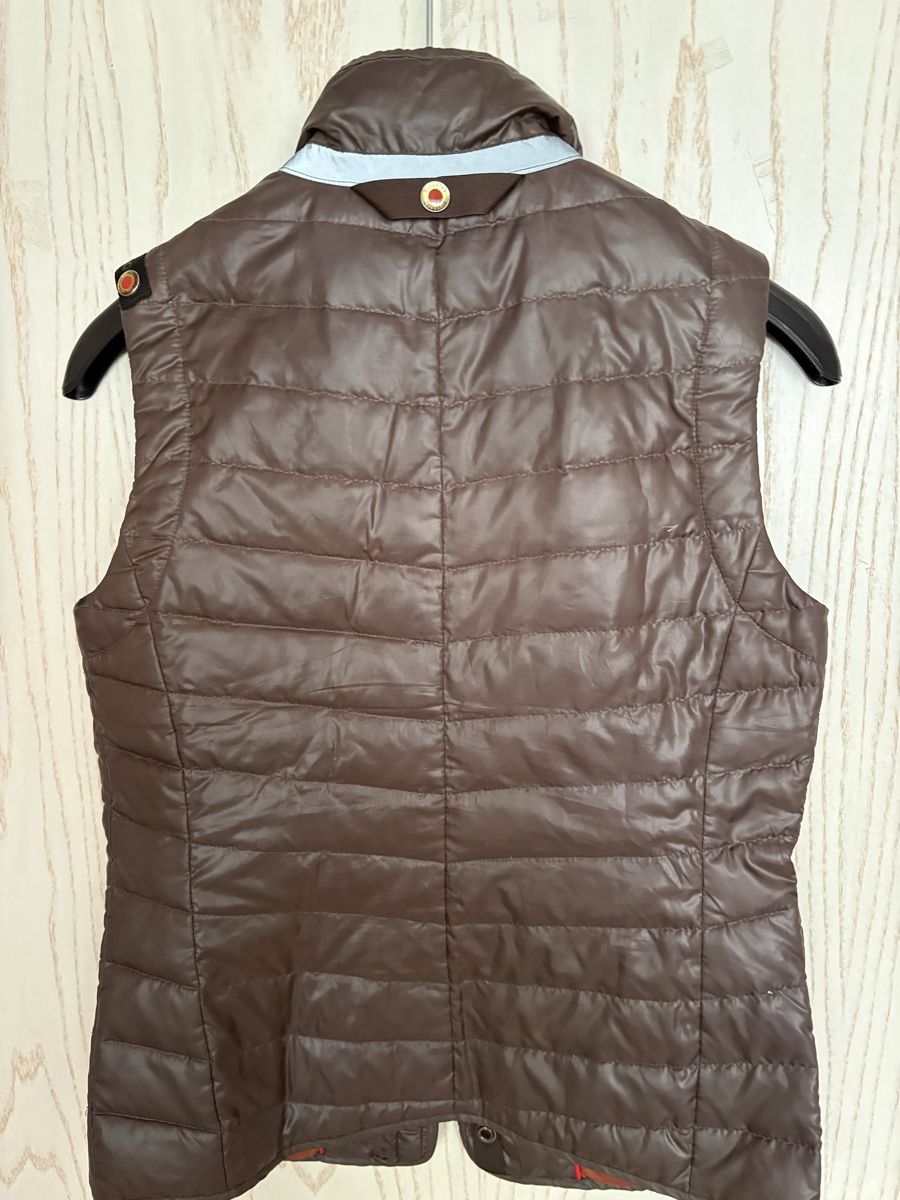 Gilets: Silvertag Daunenweste schockobraun Gr. 34 – D'occasion à Dulliken par gab_jdr2 1