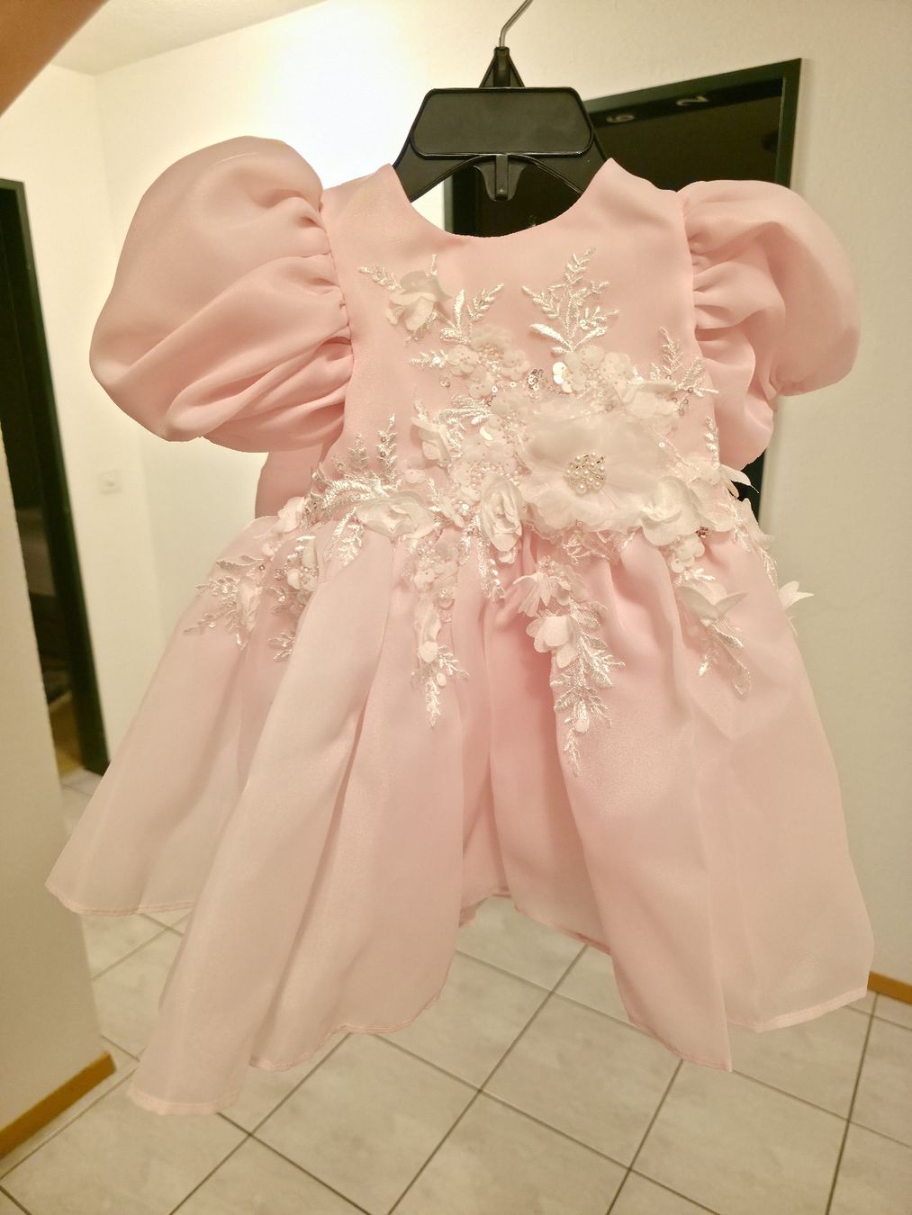 Kleider & Röcke: Mädchenkleid – Neu und originalverpackt aus Derendingen von jas_5ws8