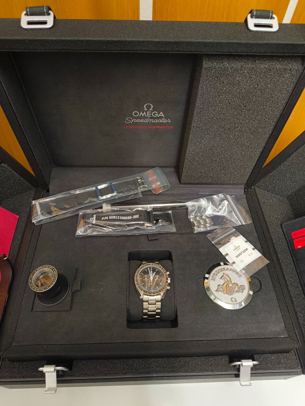 Omega Orologi: Omega Speedmaster Professional Moonwatch – Usato da Zürich venduto da DavidMoblerbaum