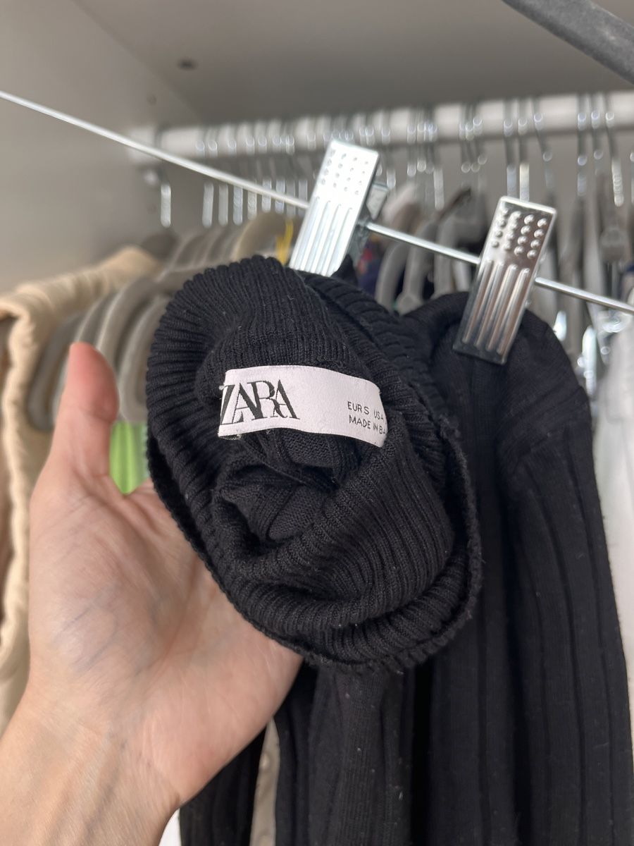 Zara Top: Zara Rollkragentop – Nuovo (secondo la descrizione) da Oberägeri venduto da fam_k5sf 2