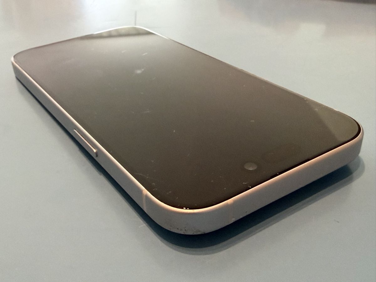 Apple Telefoni cellulari / Smartphones: iPhone 15 / weiss / 82% / 128 GB – Usato da Uerzlikon venduto da traumzentrale 7