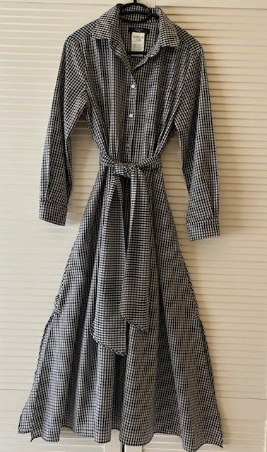 Max Mara Vestiti: Max Mara Wolle Kleid Gr 40 – Usato da Zürich venduto da lakili