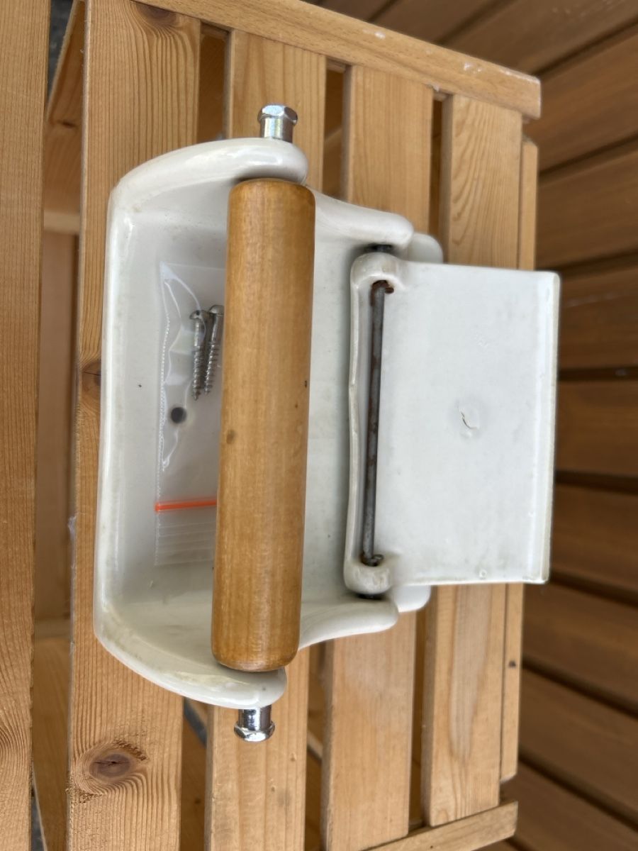 Altri accessori per il bagno: WC Rollenhalter Antik – Usato da Schindellegi venduto da Stiche55 1