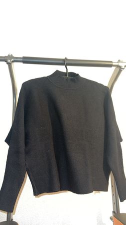 Schwarzer Strickpullover mit Stehkragen Gr L