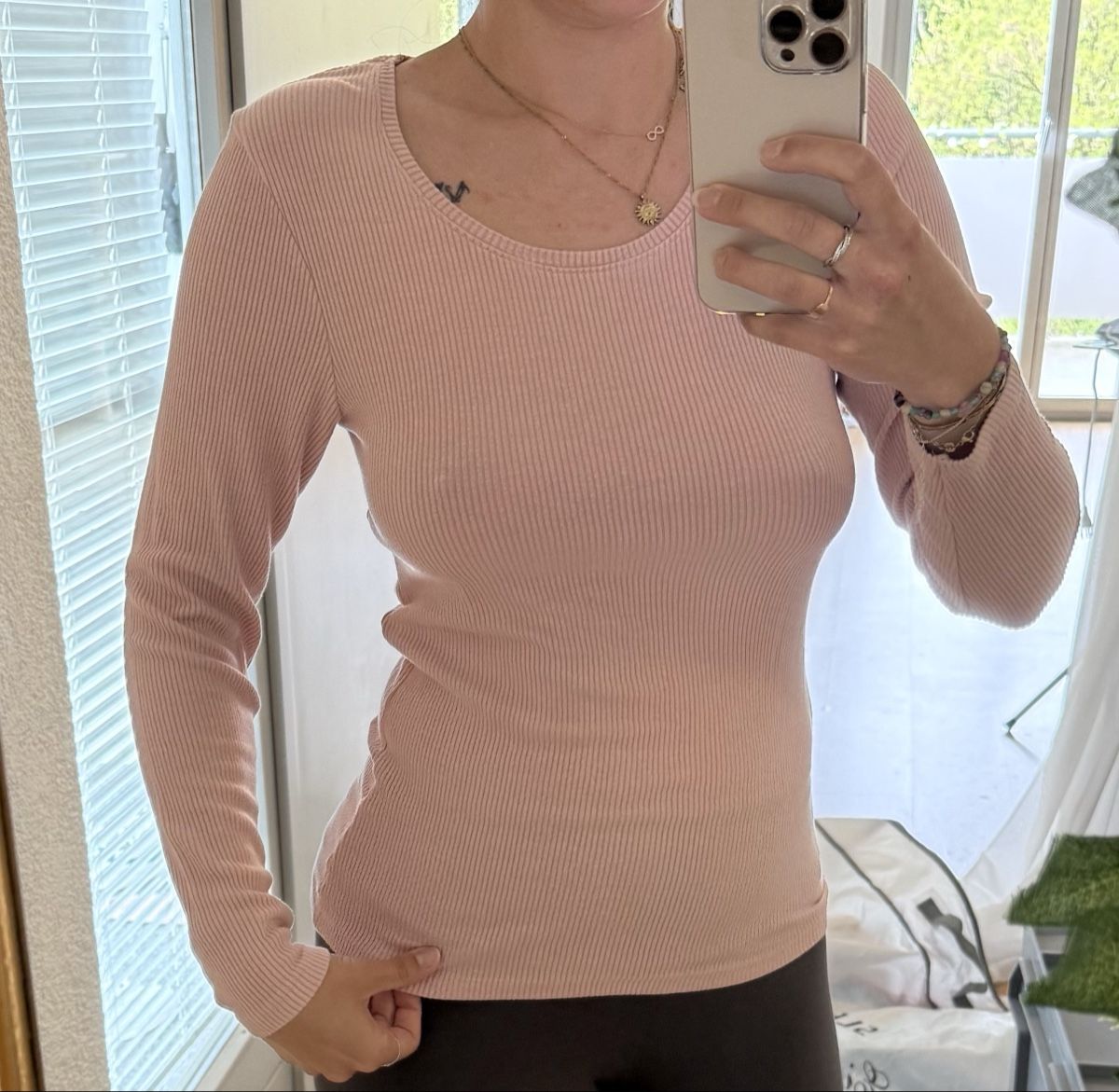 Maglioni & Felpe: Rosa Langarmshirt, Grösse: S – Usato da Oberhofen Thun'see venduto da ClaudiaKelesh