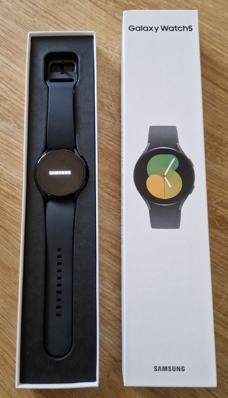 Samsung Smartwatch: Samsung Galaxy Watch5 40mm Graphit – Nuovo (secondo la descrizione) da Rheinau venduto da tobitobsen80 1