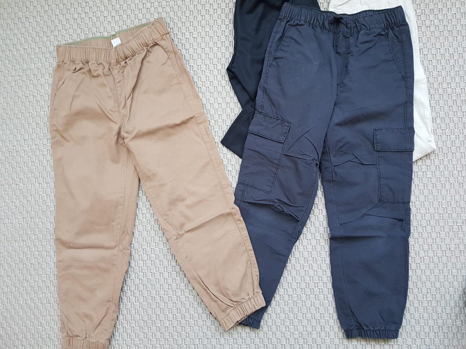 H&M Lotti & Set di vestiti: Kleiderpaket Jungen Grosse 116 – Usato da Münchenstein venduto da mt25 5