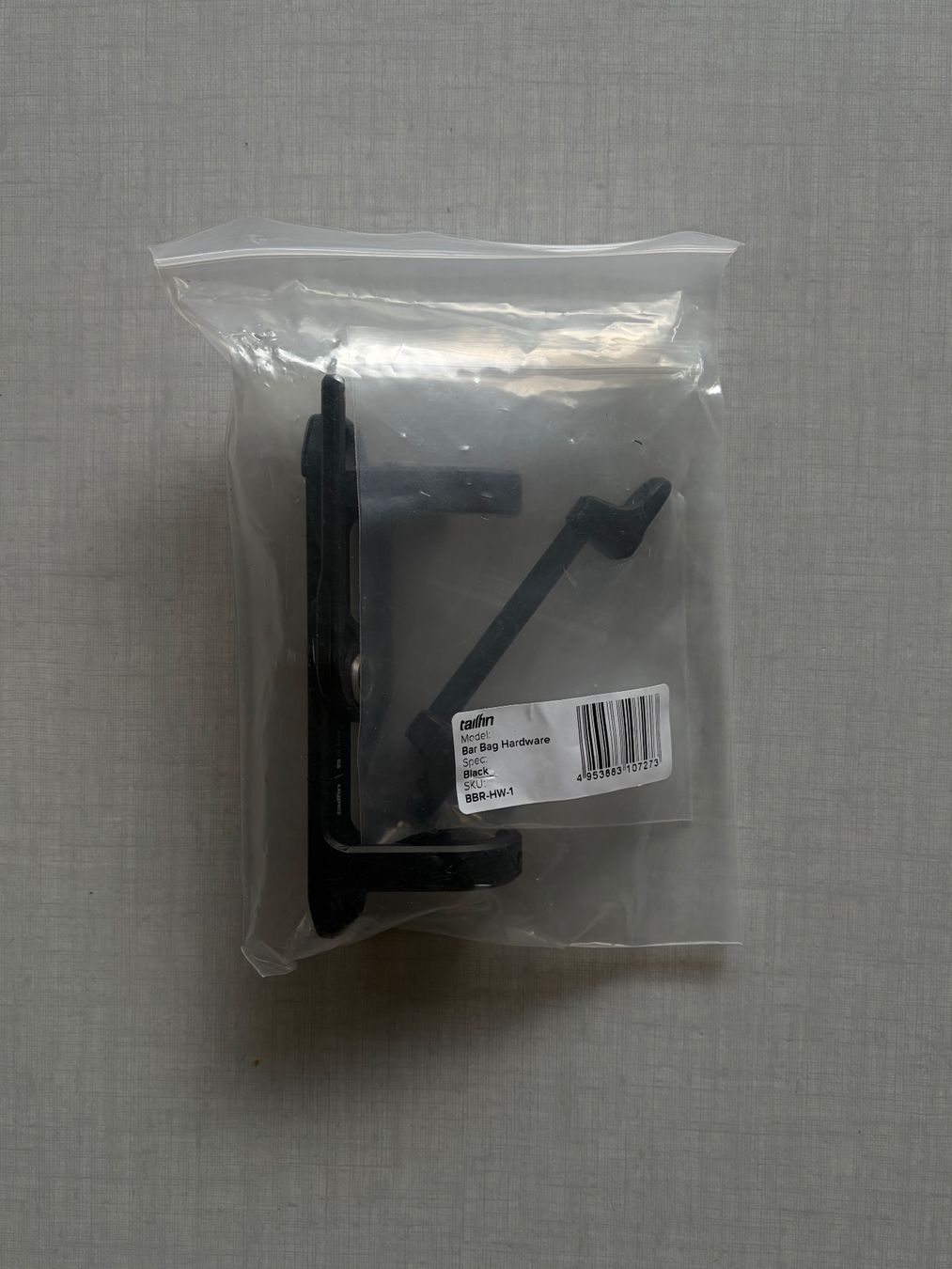Tailfin Ersatzteile: Tailfin Bar Bag Hardware spare part – Neu und originalverpackt aus Cully von art_6l9y 1