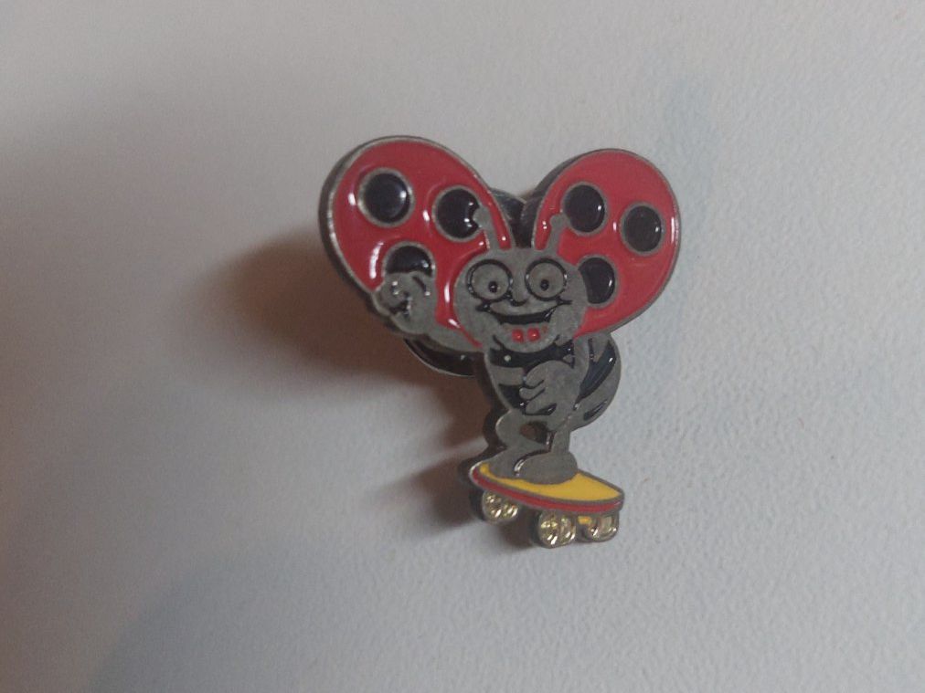 Placchette & Badge: Blick-Marienkäfer Pin – Usato da Erlinsbach venduto da pfunky