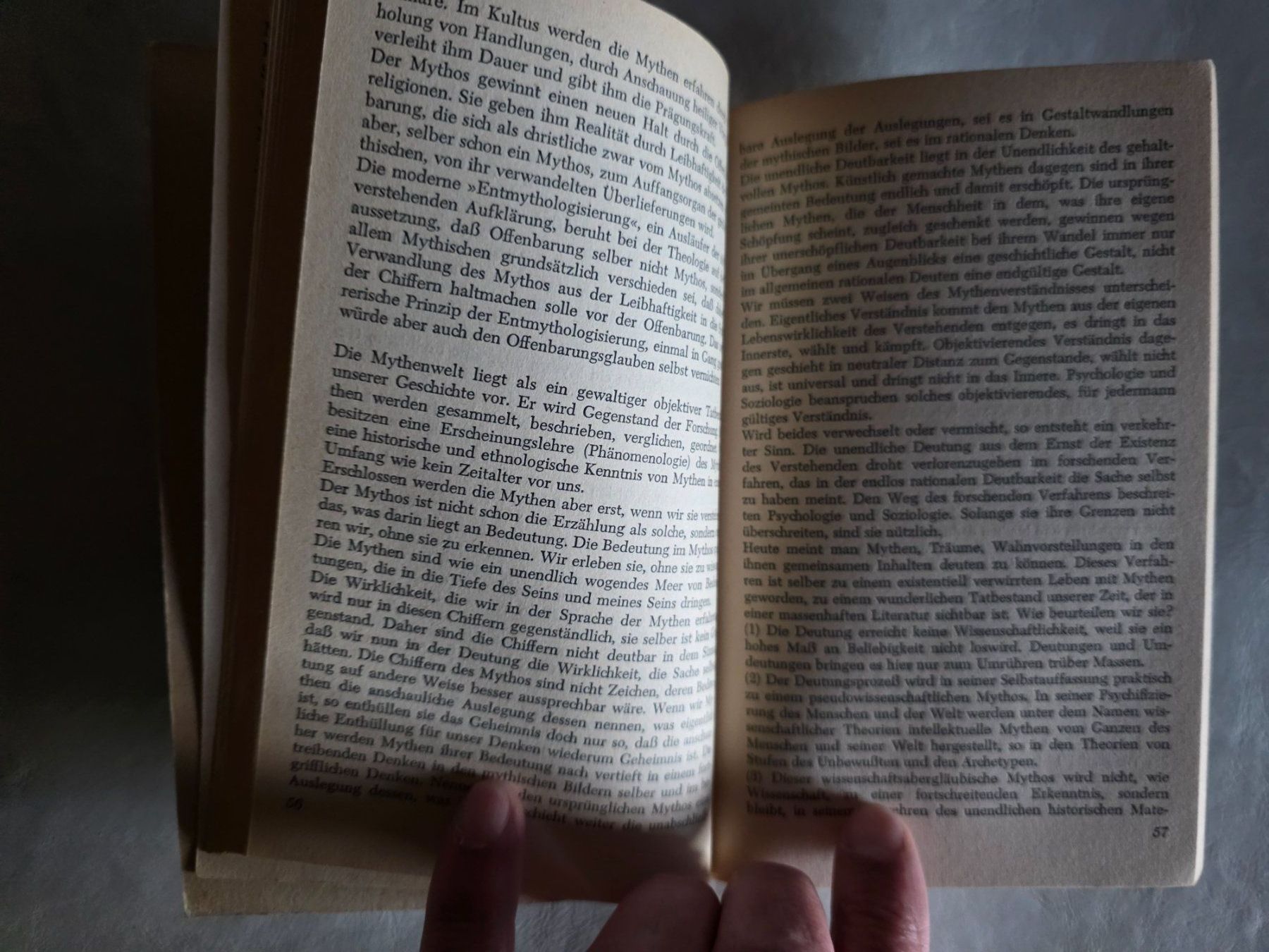 Libri: Die Wirklichkeit des Mythos - Kurt Hoffman - 1965 – Usato da Walterswil BE venduto da Lonitti 6