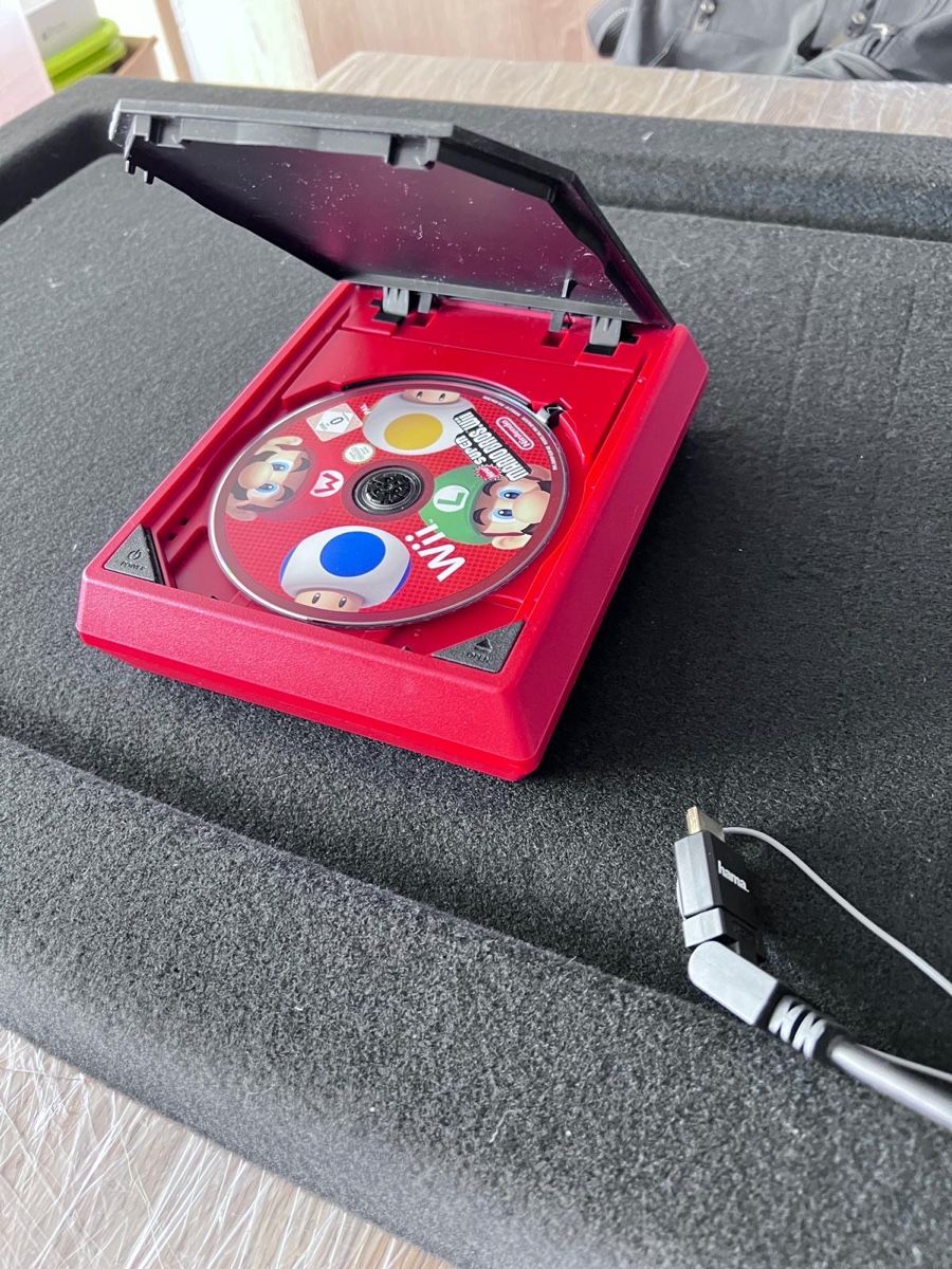 Nintendo Console: Wii Konsole mit Spiel – Usato da Schaan venduto da mugerle 1