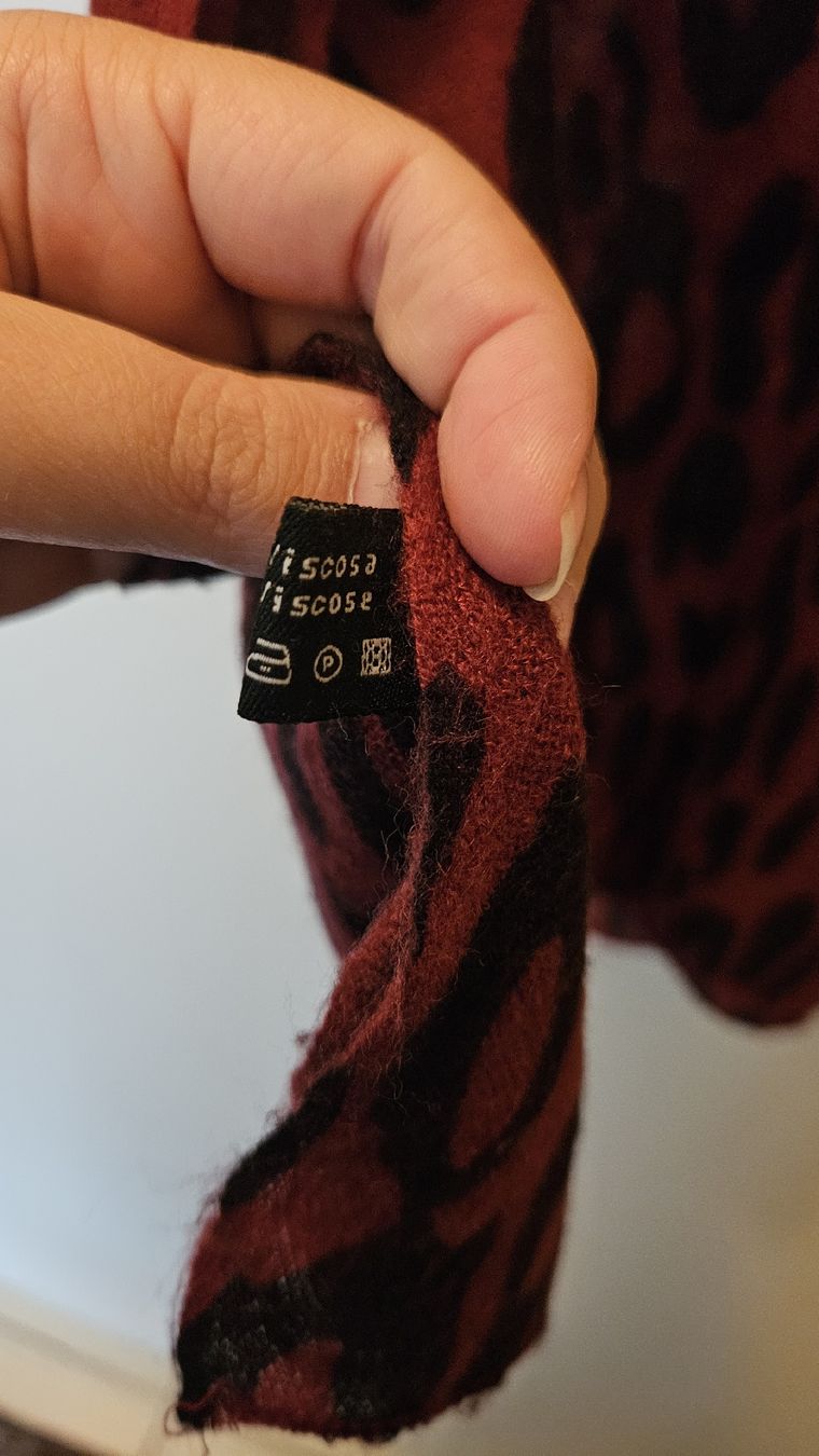 Foulard & Sciarpe: Sciarpa maculata rossonera in viscosa – Usato da Melano venduto da H-Sara 2