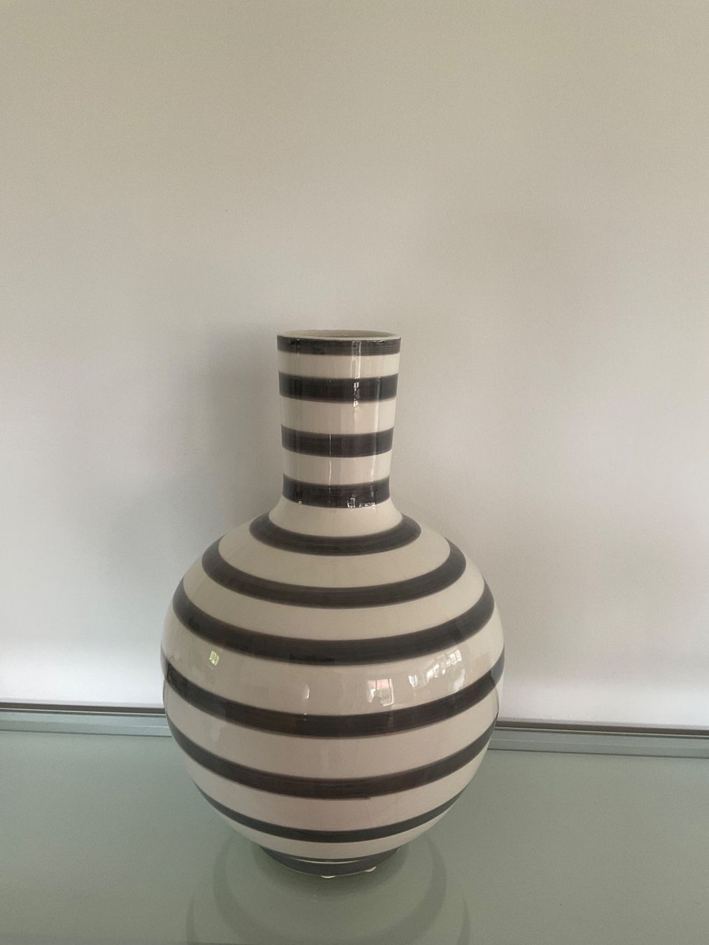 Vasi & Recipienti: Bodenvase weiss/grau – Usato da Zumikon venduto da valfedoz