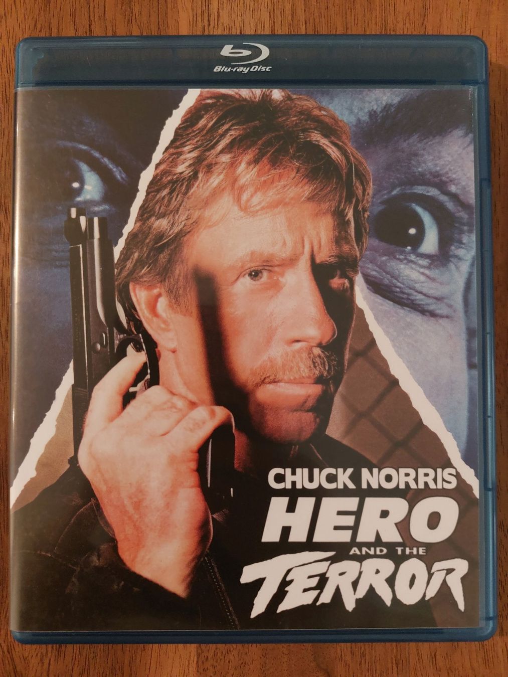 Tutti i DVDs: Blu Ray - Hero and the Terror mit Chuck Norris / US Code – Usato da Rheinfelden venduto da FilmAuktion