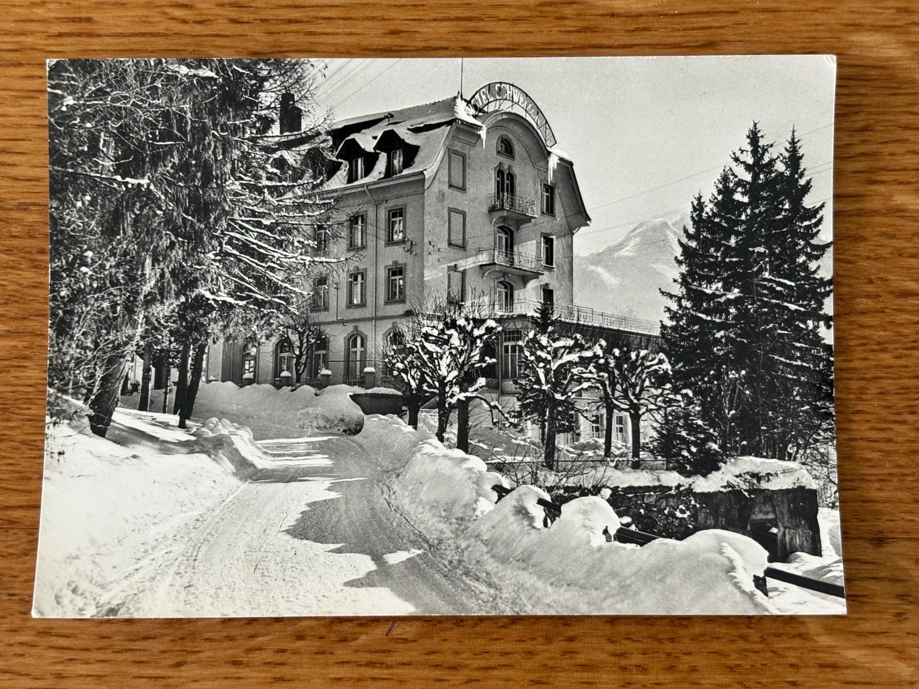 Cartoline postali: Alte Ansichtskarte Hotel Schweizerhof Hohfluh Hasliberg – Usato da Mönchaltorf venduto da Tschibi