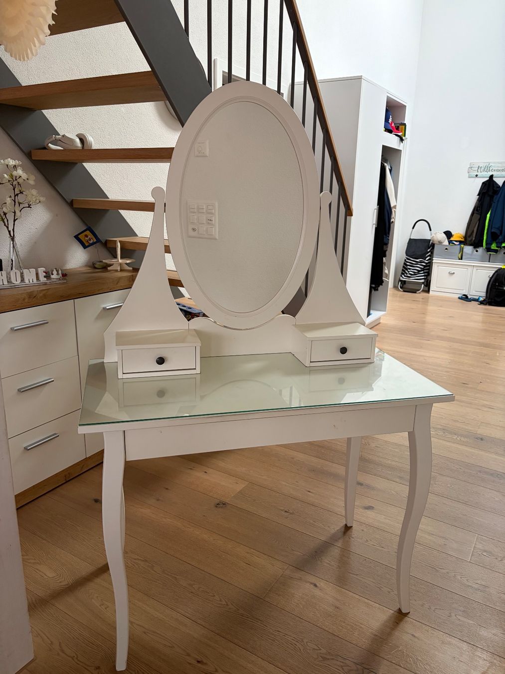 Ikea Coiffeuses: IKEA Schminktisch weiss Hemnes – D'occasion à Wimmis par Aluethi