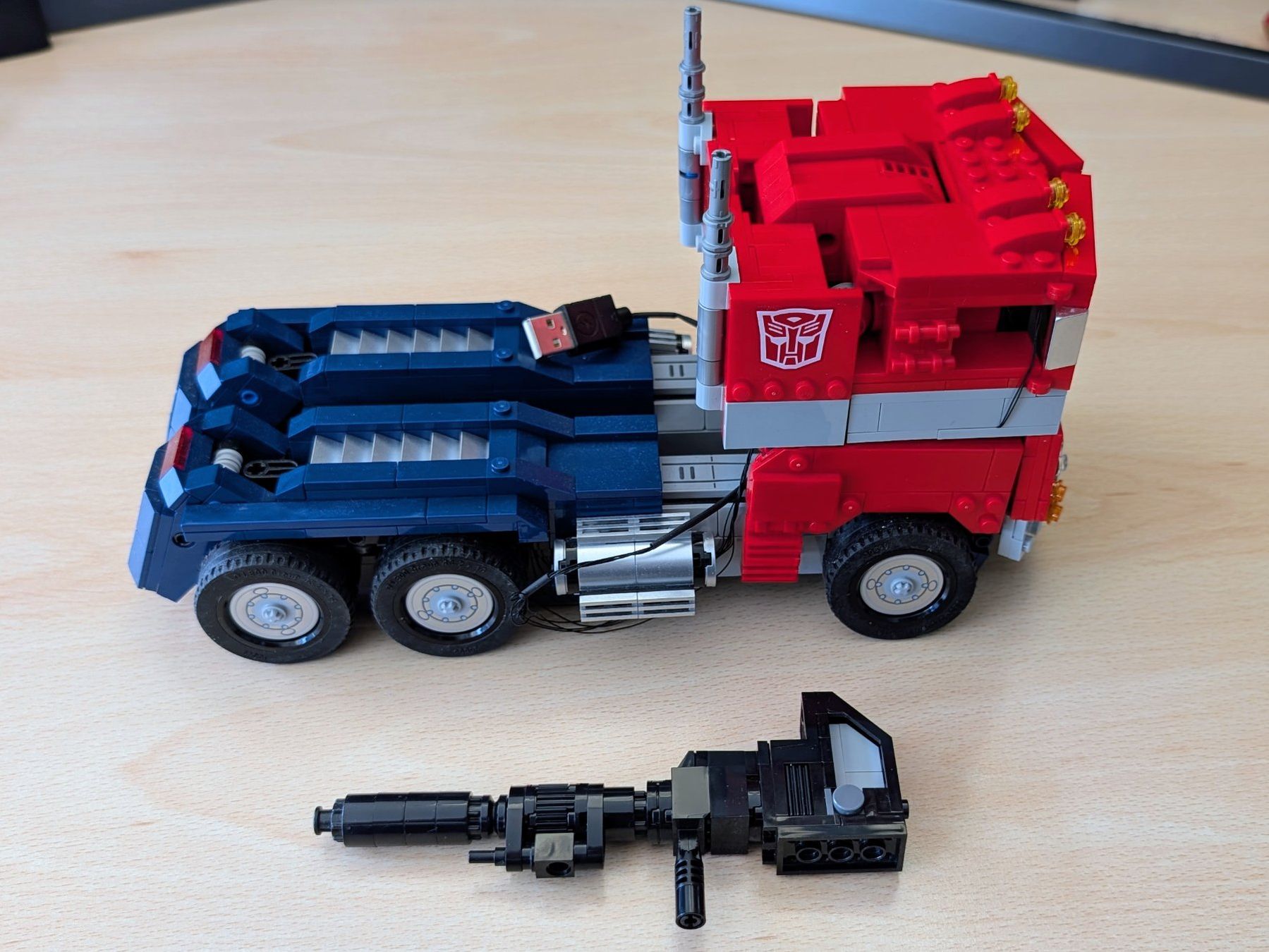 Lego Kit di costruzioni: LEGO Transformers Optimus Prime 10302 – Nuovo e nell'imballaggio originale da Oftringen venduto da RetroMister 2