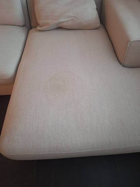 Divani: Sehr gut erhaltenes Sofa, beige – Usato da Düdingen venduto da san_kf2l 1