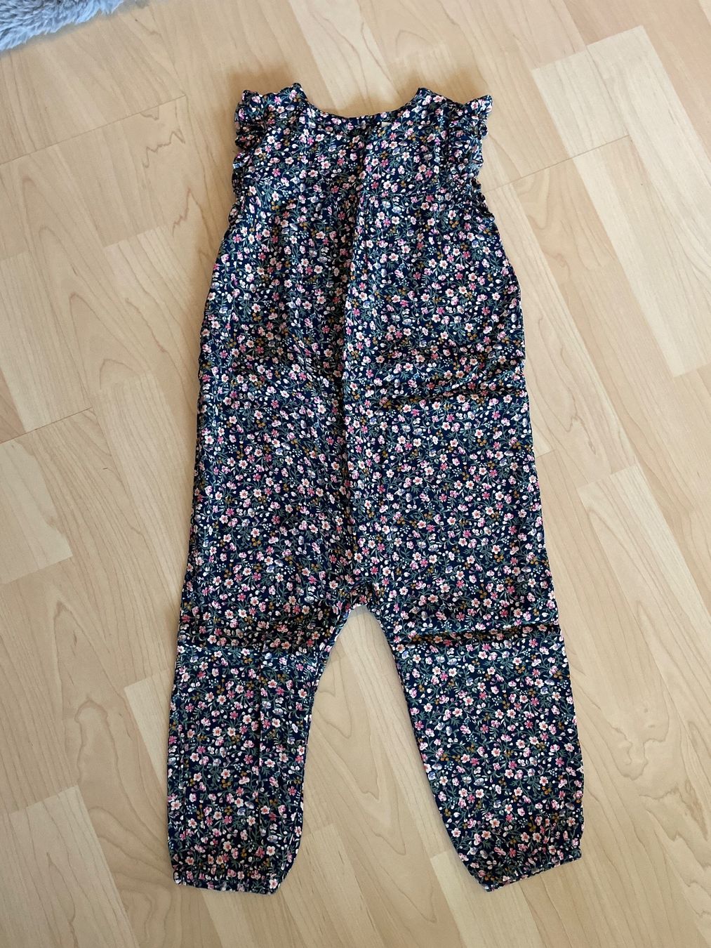 Ralph Lauren Tute: Wunderschöner Overall von Ralph Lauren – Nuovo (secondo la descrizione) da Steffisburg venduto da elle013