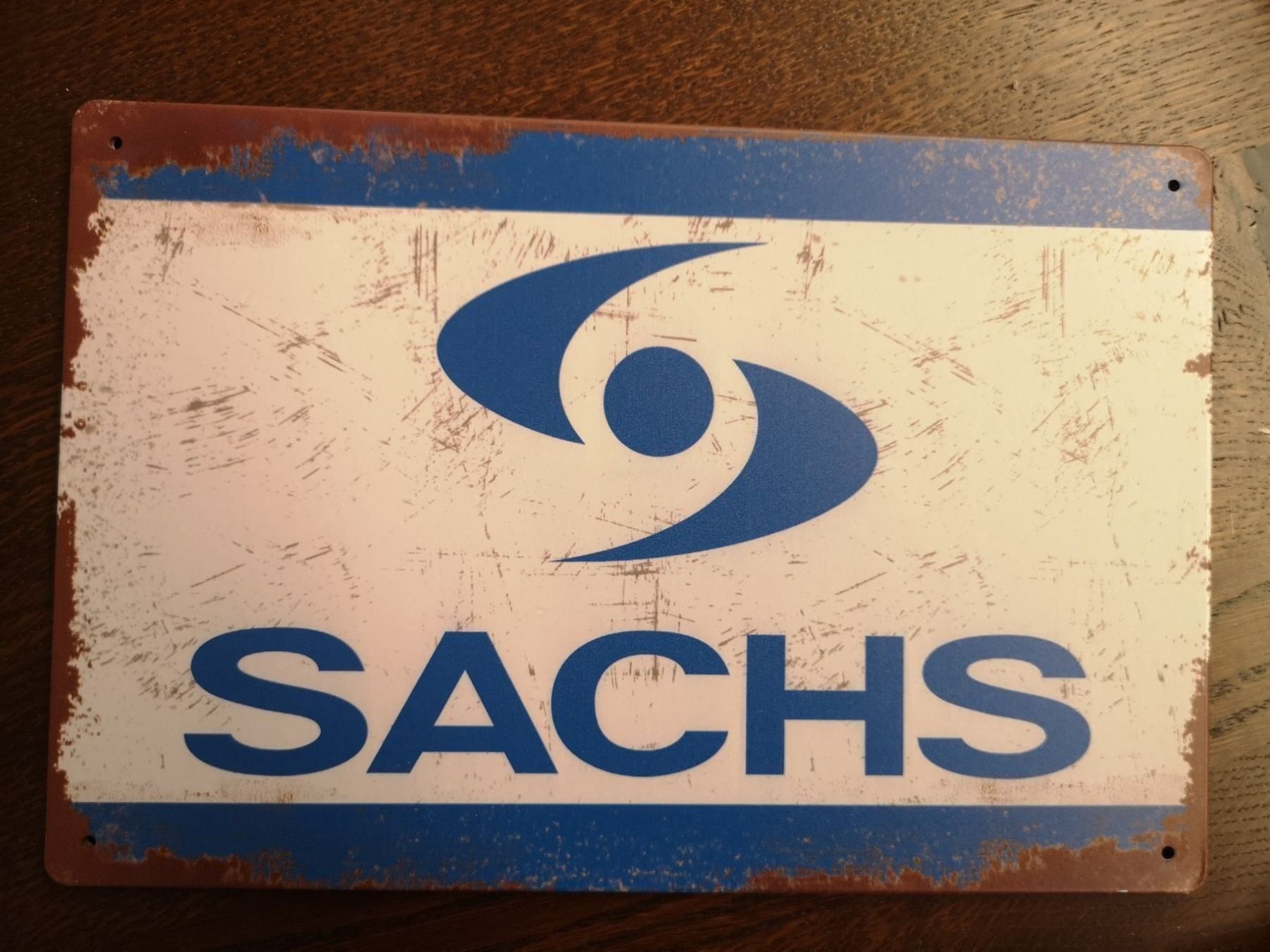 Insegne: Blechschild Sachs – Nuovo e nell'imballaggio originale da Wangen SZ venduto da Charlie_Firpo