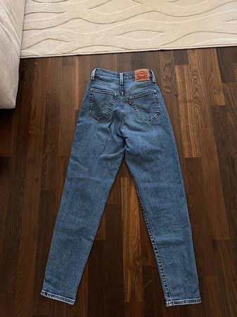Levis MOM Jeans