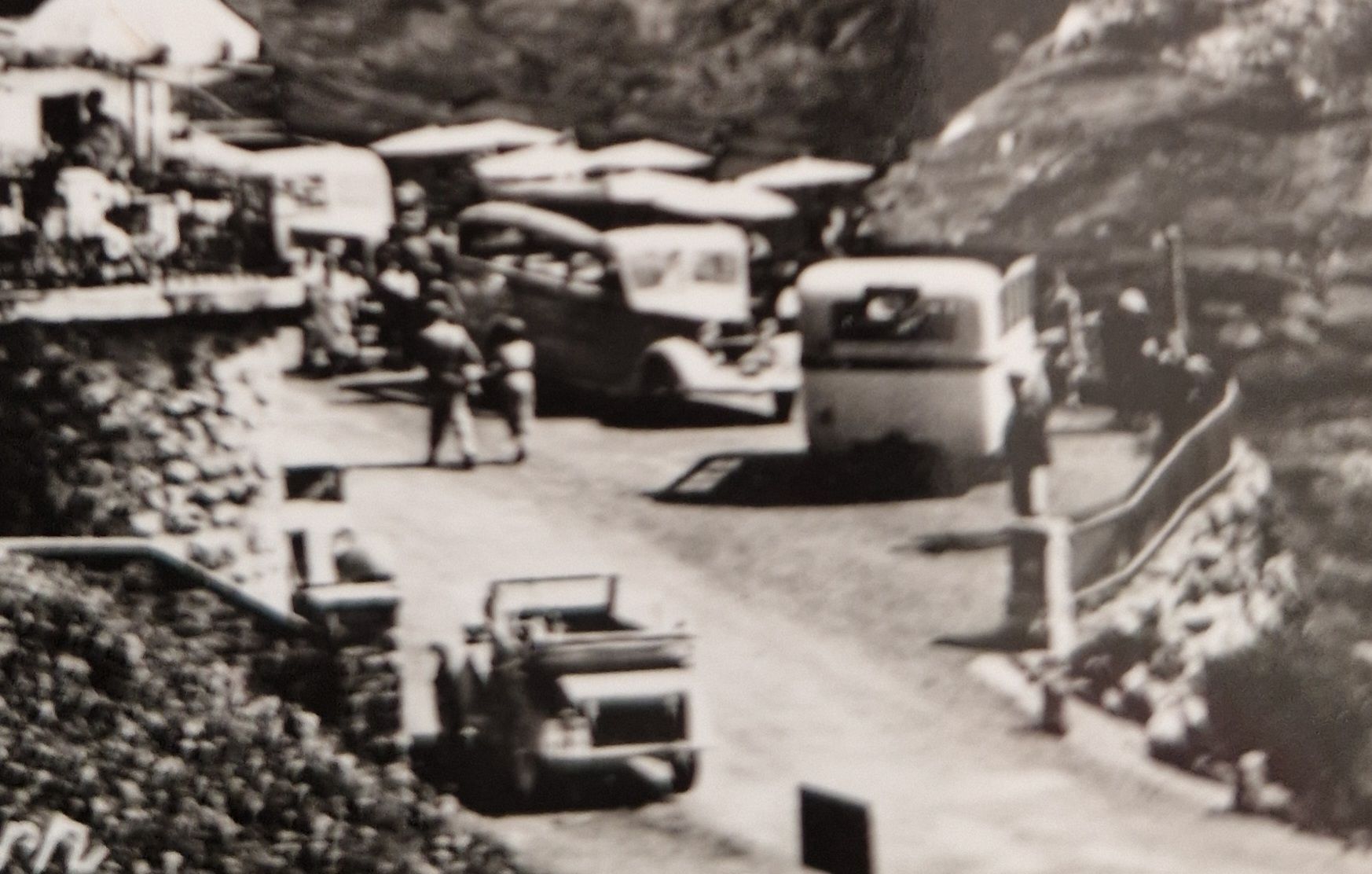 Cartoline postali: Hotel Klausen-Passhöhe 1946  Oldtimer, Poststempel Balm – Usato da Ebikon venduto da Donar50 2