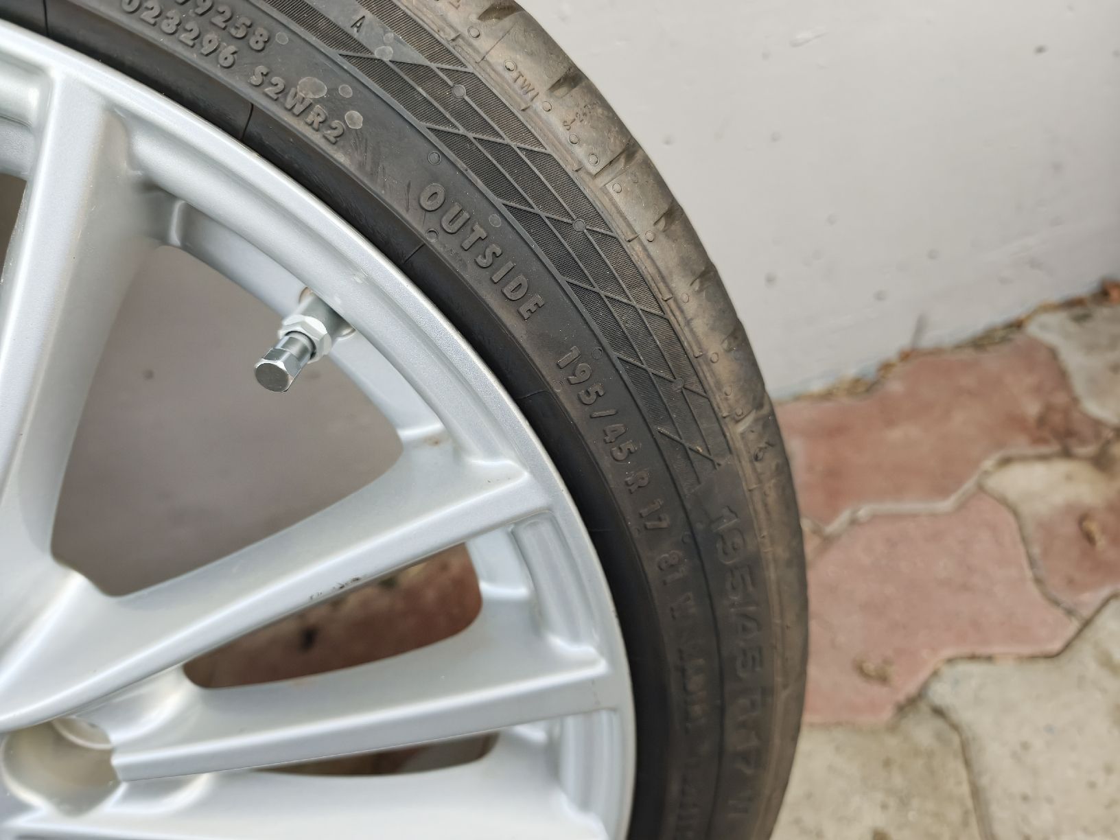 Suzuki Pneumatici & Ruote complete: Suzuki Swift Räder – Usato da seon venduto da Betttuner 4
