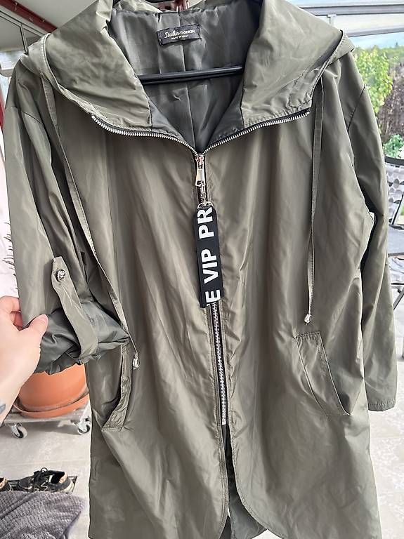 Giacche: Designer Jacke von Luino – Usato da Niederbuchsiten venduto da idontknow. 3
