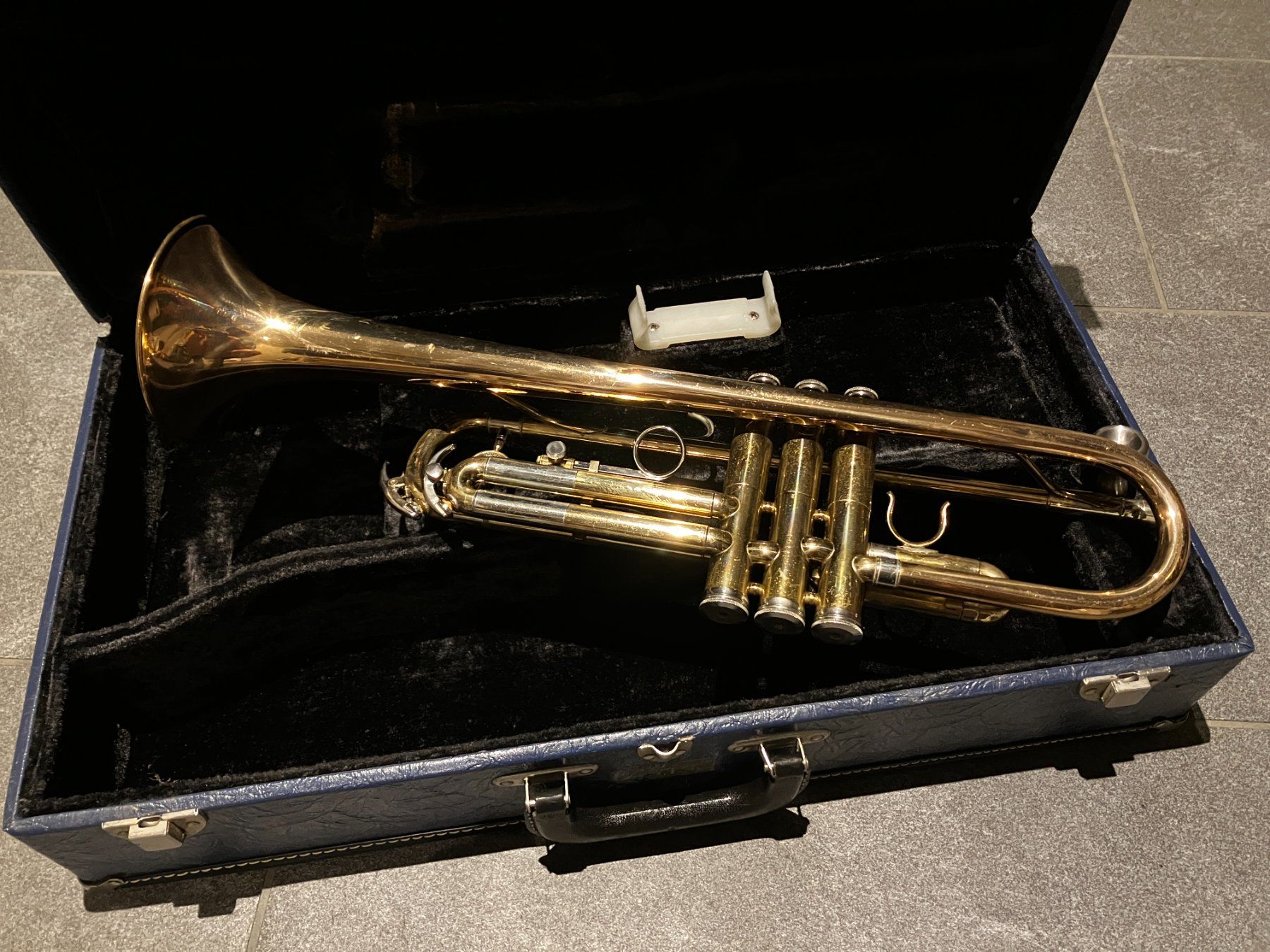 Strumenti musicali: Trompete Holton ST602 – Difettoso da Beinwil (Freiamt) venduto da apiflor