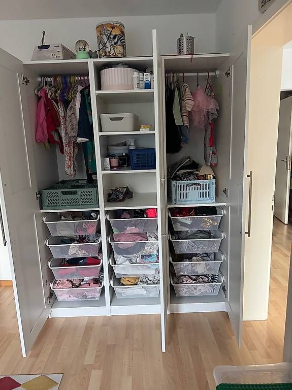 Ikea Armoires: IKEA Pax-Kleiderschrank – D'occasion à Horgen par Fiiink 1