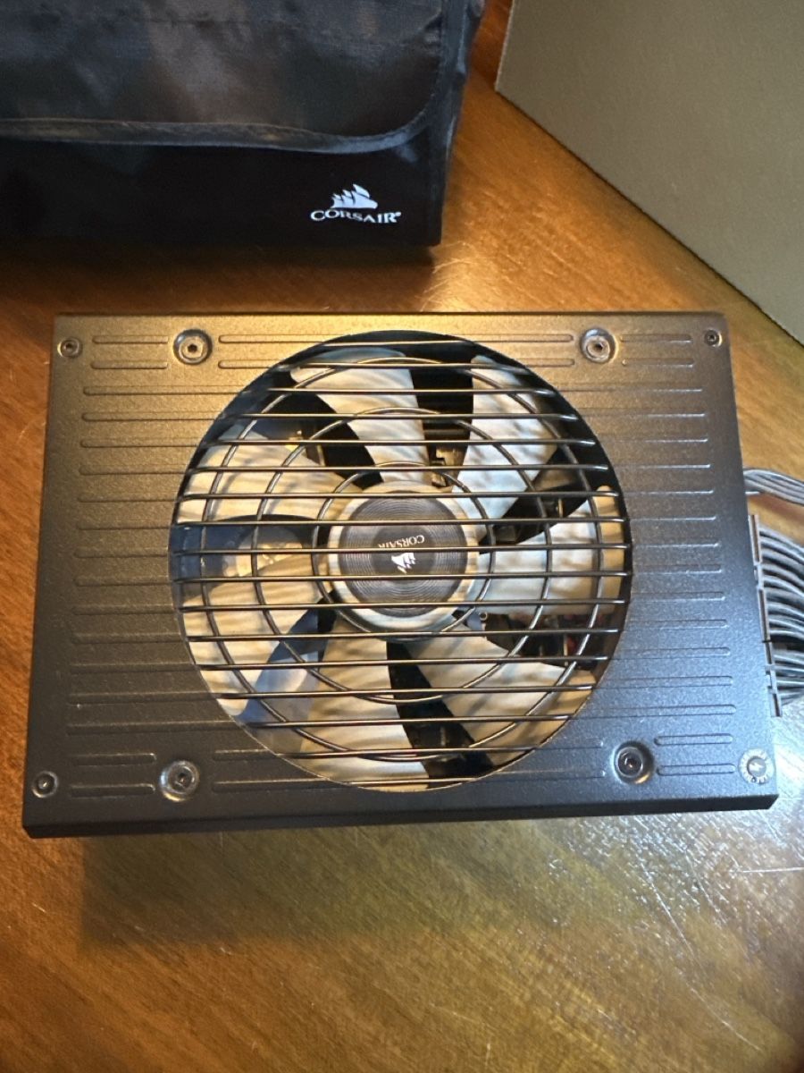 Corsair Componenti elettronici: Netzteile Corsair HX1200 – Usato da Dietikon venduto da lor_jn7j 1