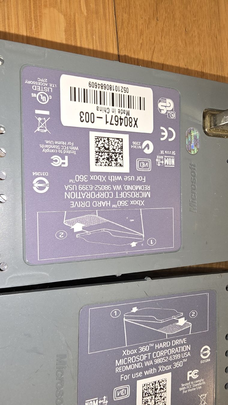 Disques durs: Xbox 360 HDD 20 GB – D'occasion à Lenzburg par cameleoncolor 1